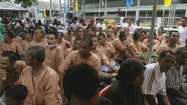 東南亞新一波疫情大爆發 泰國7000囚犯感染