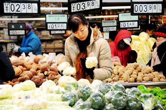 【財經周記】防通脹與托經濟 人行兩難何解？