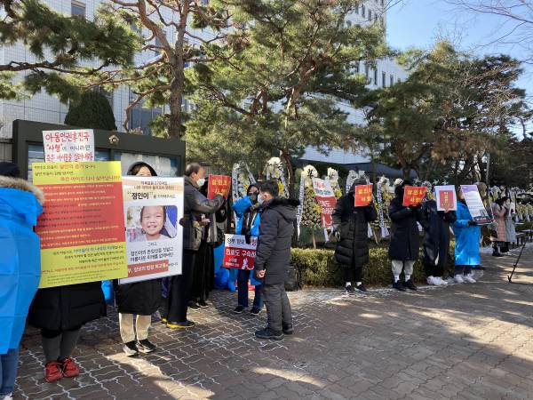 韓國1歲女童遭養父母凌虐致死 多國發聲盼關注虐童問題