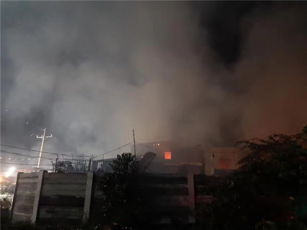 菲律賓首都一社區發生火災 造成至少5人死亡
