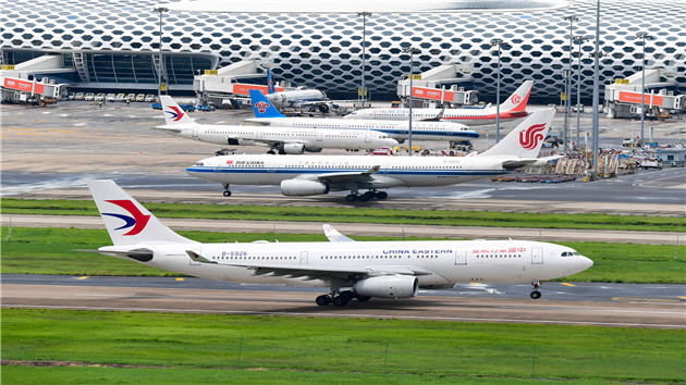 深圳機場新航季新開、加密近40條航線 國內航班量超去年同期