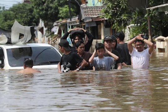 印尼發生洪災至少造成41人遇難