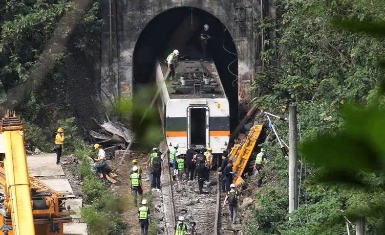 台鐵太魯閣號紀錄儀顯示 列車司機已盡最大努力煞車