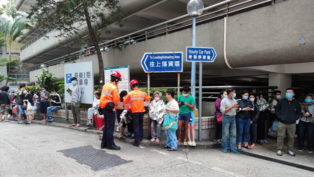 慈雲山慈樂邨發生火警 近百人疏散無人受傷