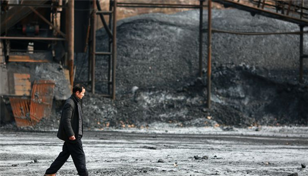 山東濟寧微山一煤礦發生冒頂事故 6人被困