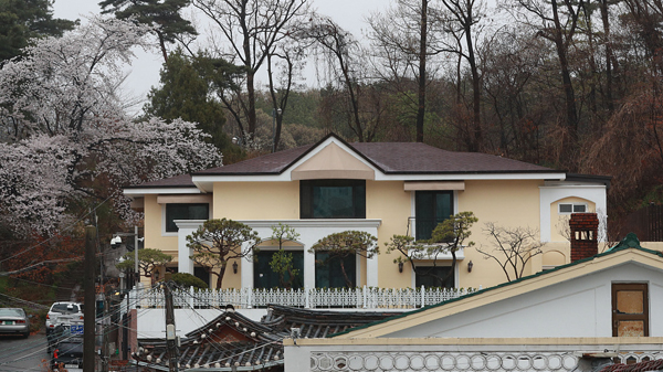 韓國前總統朴槿惠私宅被拍賣 成交價超2000萬人民幣
