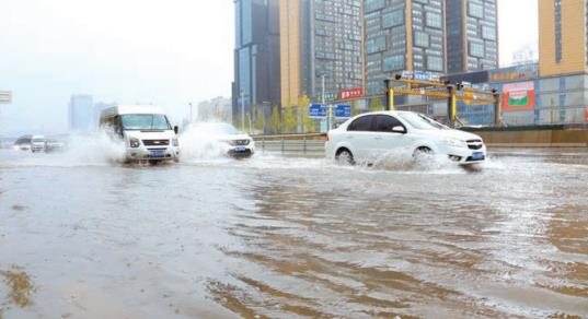 鄭州剛解封又迎暴雨 與前期洪災較重地區重疊較多