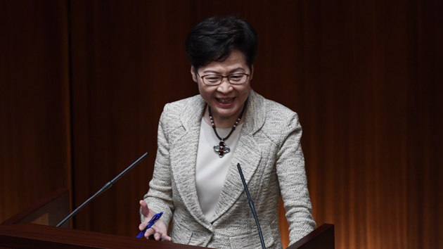 深圳市府下月來港發人債 林鄭指深港金融合作上新台階