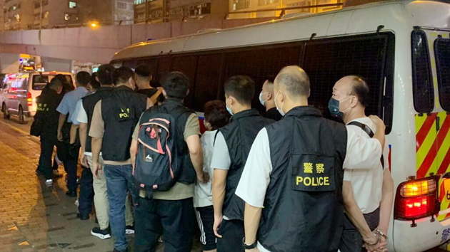 深水埗住宅經營網上賭檔 警方拘捕11人