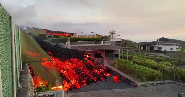 西班牙拉帕爾馬島火山爆發 一萬居民遊客緊急疏散