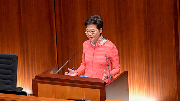 林鄭指零確診斷纜無礙兩地商討通關 正研免檢通關熔斷機制