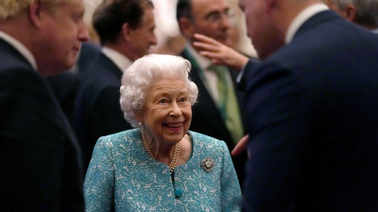 醫生建議多休息 95歲英女王或告別繁重公務