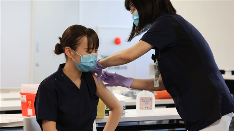 日本新冠疫苗接種失誤逾1800起 4成以上或嚴重損害健康
