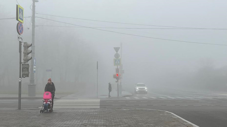 莫斯科遭遇大霧天氣 200餘航班延誤或取消