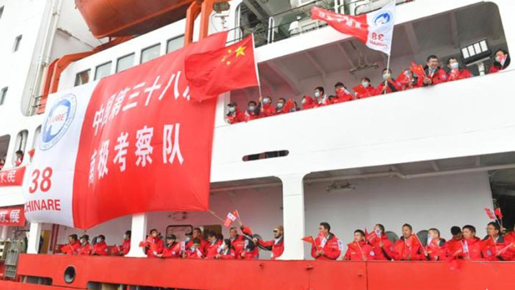 中國第38次南極考察乘「雪龍」船從上海啟程