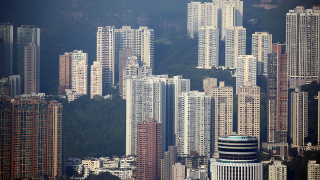 豐估世茂明年盈利零增  評級降至「減持」 目標價削逾六成