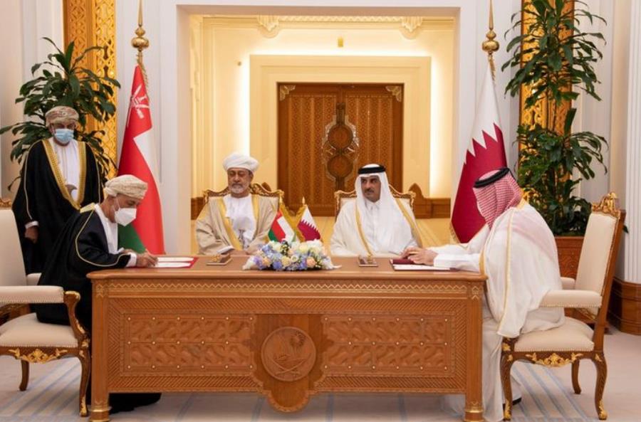 卡塔爾和阿曼簽署多項合作協議並討論雙邊關係