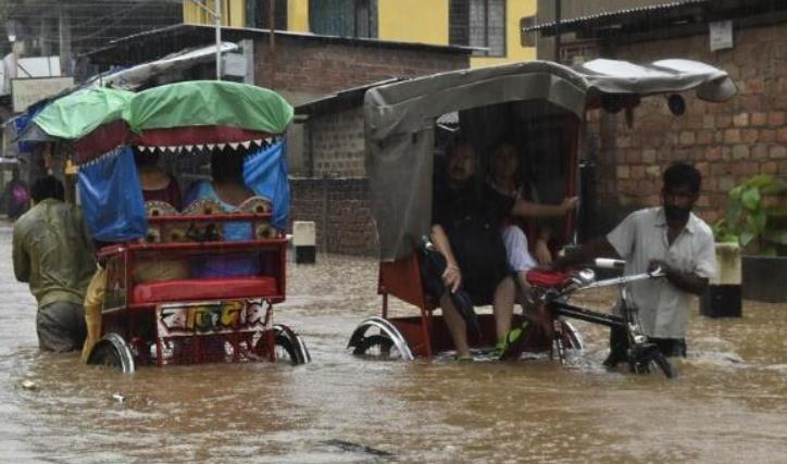 印度南部暴雨造成至少60人死亡