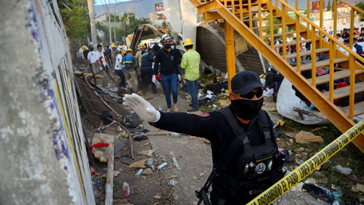 墨西哥南部發生重大車禍 釀49人亡58人傷