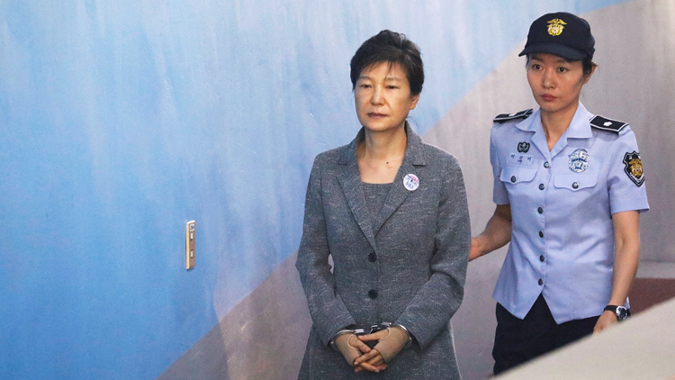 【追蹤報道】朴槿惠獲特赦正式出獄 免除17年牢獄之災