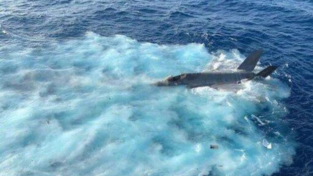 美國海軍：網上流傳F-35墜海照片和視頻是真實的