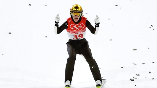 斯洛文尼亞選手奪得跳台滑雪女子個人標準台金、銅牌