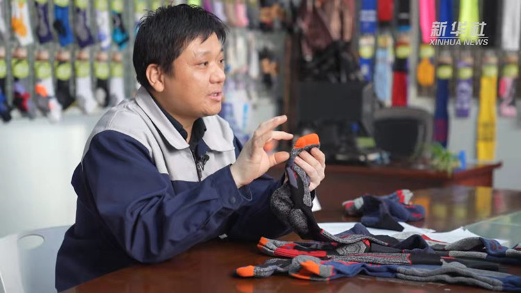 北京冬奧會上的「吉林製造」（四）：中國冬奧健兒穿上發熱功能「遼源襪」