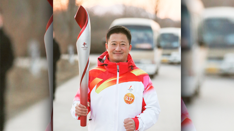 國際冰球聯合會邀請吳京擔任世界冰球大使