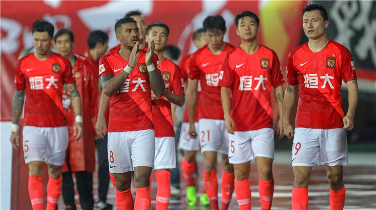 廣州足球俱樂部發布薪資標準 年薪60萬封頂