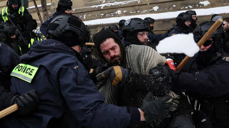 加拿大首都渥太華示威已有逾170人被捕 國會山前已清場