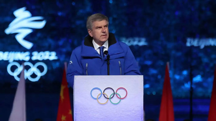 北京冬奧閉幕 巴赫讚揚是真正無與倫比的冬奧會 