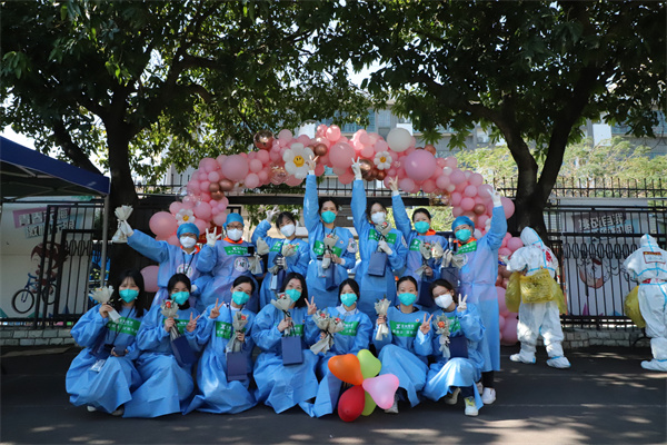 深鐵「鏗鏘玫瑰」綻放在福田抗疫最前線