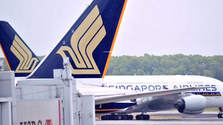 9乘客確診 新航及阿航航班禁從新加坡迪拜曼谷抵港