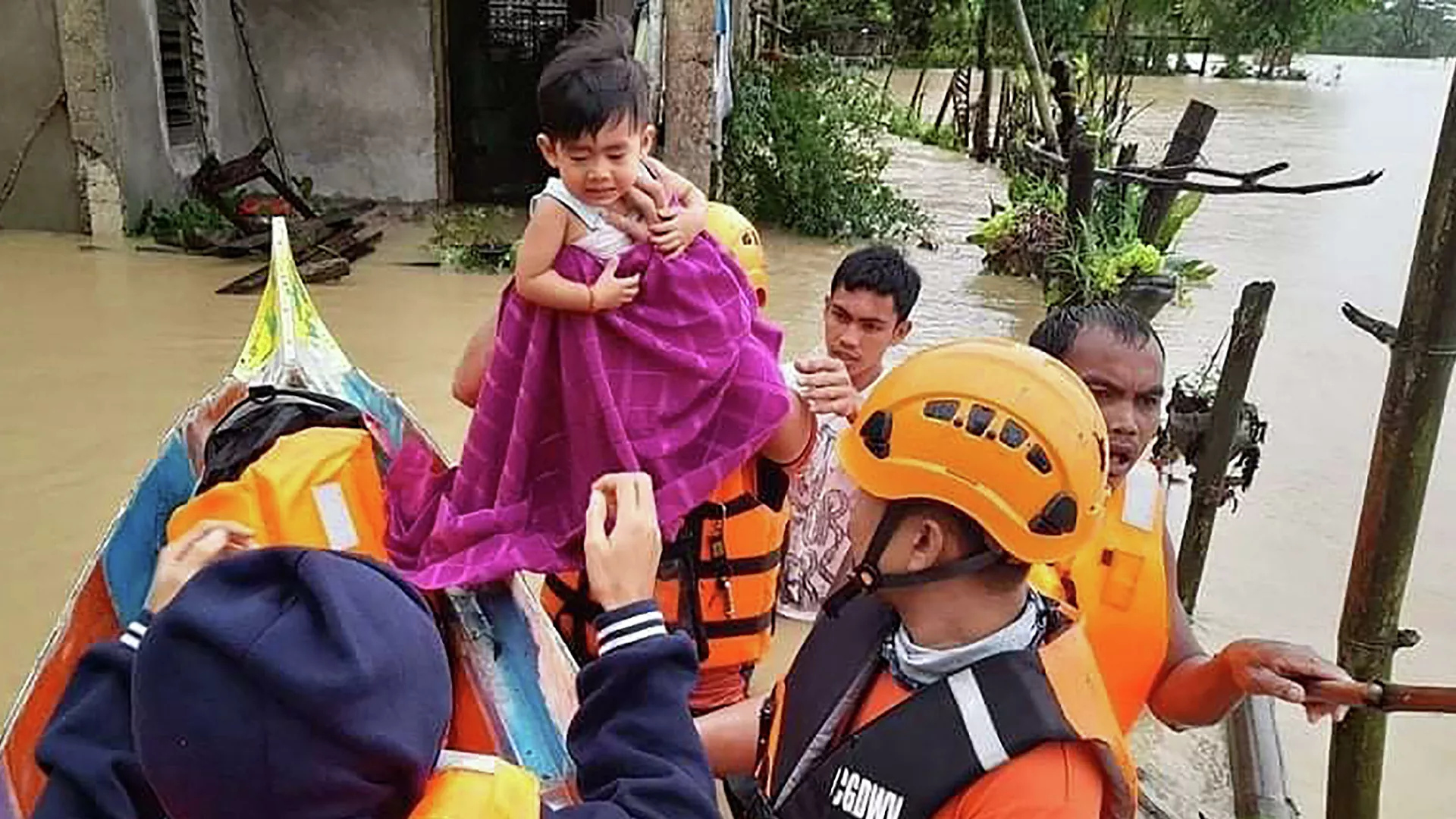 【追蹤報道】颱風「鯰魚」在菲律賓致死人數升至121人