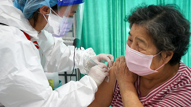 台灣今年累計29例中重症 近半數未完整接種