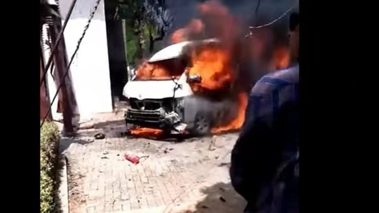 巴基斯坦卡拉奇爆炸案致中國公民3死1傷 中使館譴責恐怖行徑