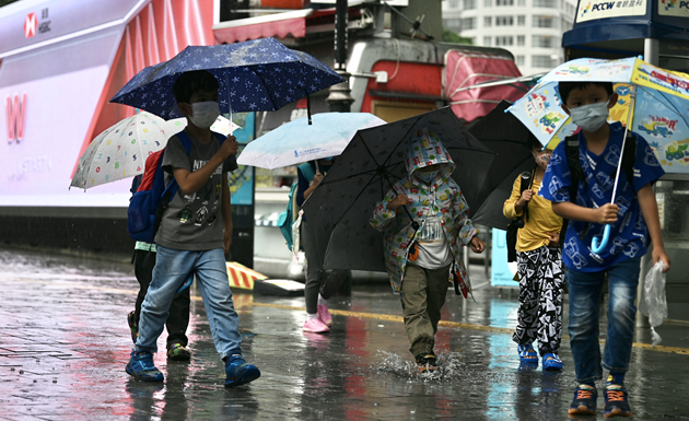 調查指香港疫下逾9成學童脊骨問題顯「低齡化」趨勢
