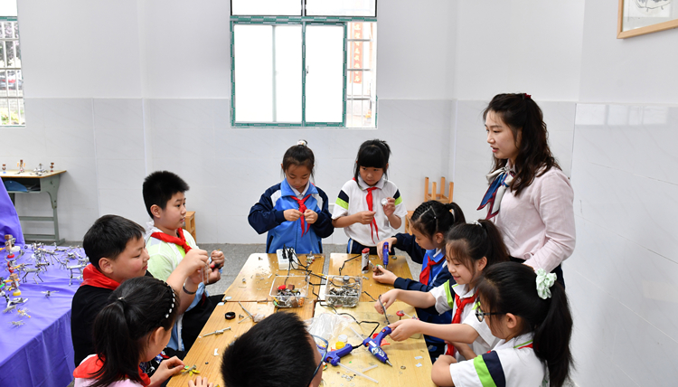 習近平致信祝賀中國兒童中心成立40周年：用心用情促進兒童健康成長全面發展
