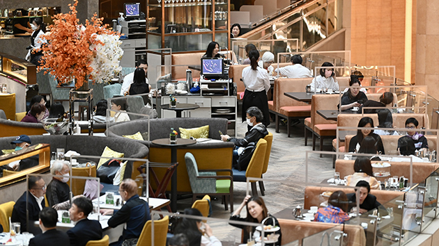 食環署聯同警方假日加強巡查 10食肆酒吧負責人違規被控