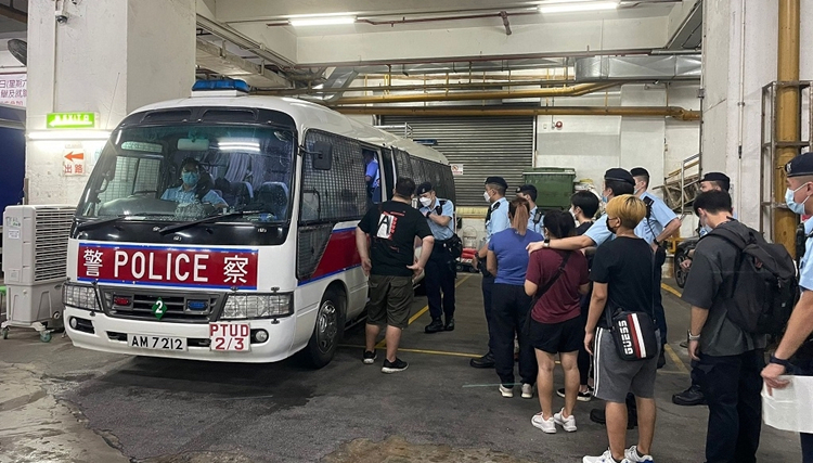 警東九龍反非法勞工行動 拘捕11人