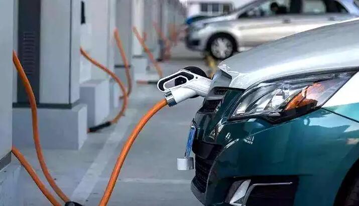 深圳龍崗發放1億元新能源車專屬補貼 符合條件最高可申請2.5萬元