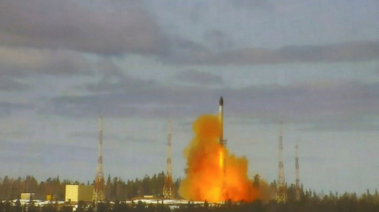 普京：俄首枚「薩爾馬特」洲際彈道導彈年底將進入戰鬥值班