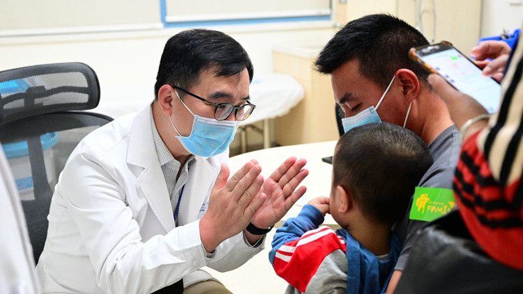 深圳修訂《醫療條例》 港澳醫師可在深「多點執業」