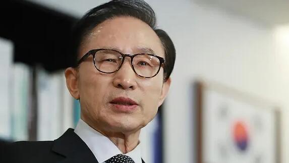 韓檢方批准李明博暫停執行刑期3個月