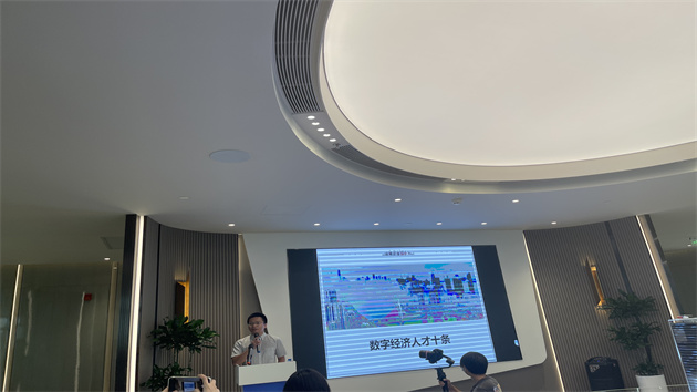 穗海珠推「8+1」政策「組合拳」促支柱產業發展