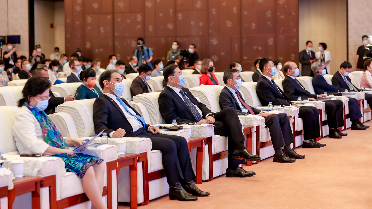 第二屆RCEP經貿合作工商高峰論壇暨高質量實施RCEP論壇在廣西南寧舉行