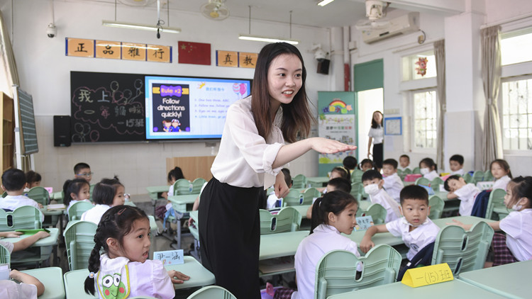 中國教育部答覆降低英語教學比重建議