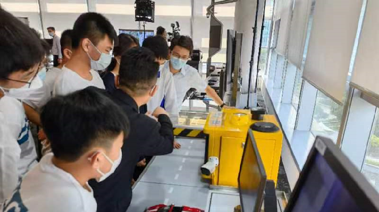 北區師生參觀中國移動「聯創+」香港5G開放實驗室 了解國家最新科技成果