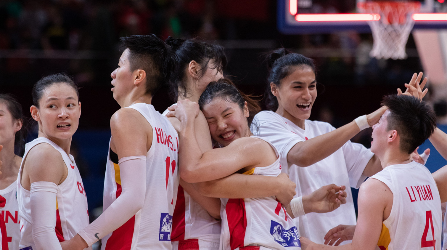 中國女籃戰勝法國隊 時隔28年再進世界盃4強