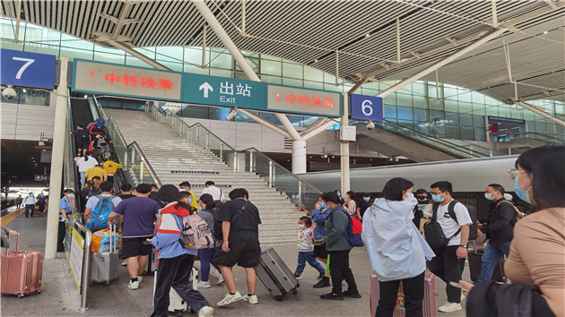 深圳鐵路部門10月11日起實施新的列車運行圖